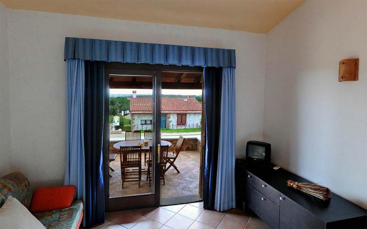Residence Il Borgo Di Porto Corallo วิลลาปุตซู ภายนอก รูปภาพ