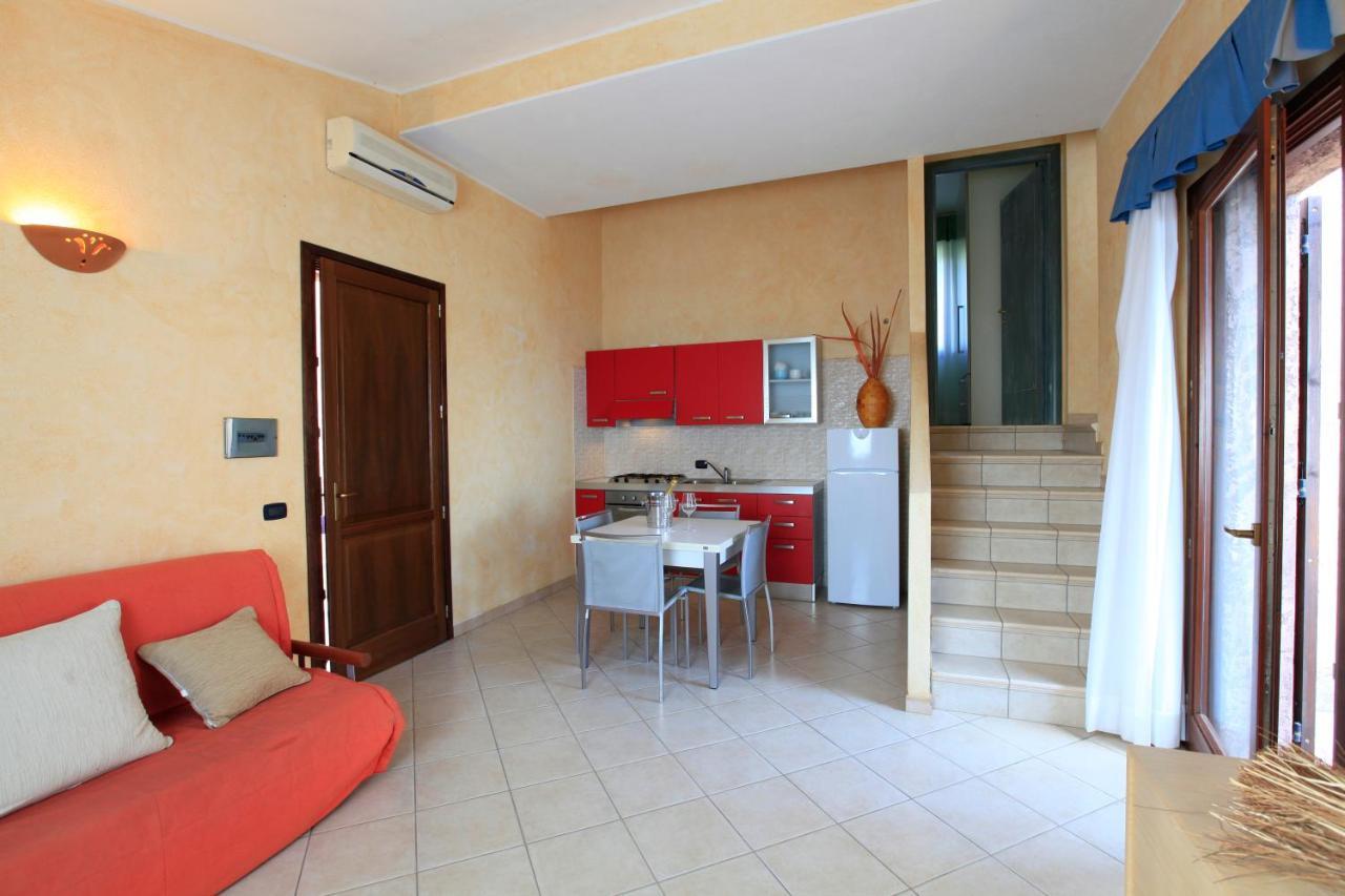 Residence Il Borgo Di Porto Corallo วิลลาปุตซู ภายนอก รูปภาพ