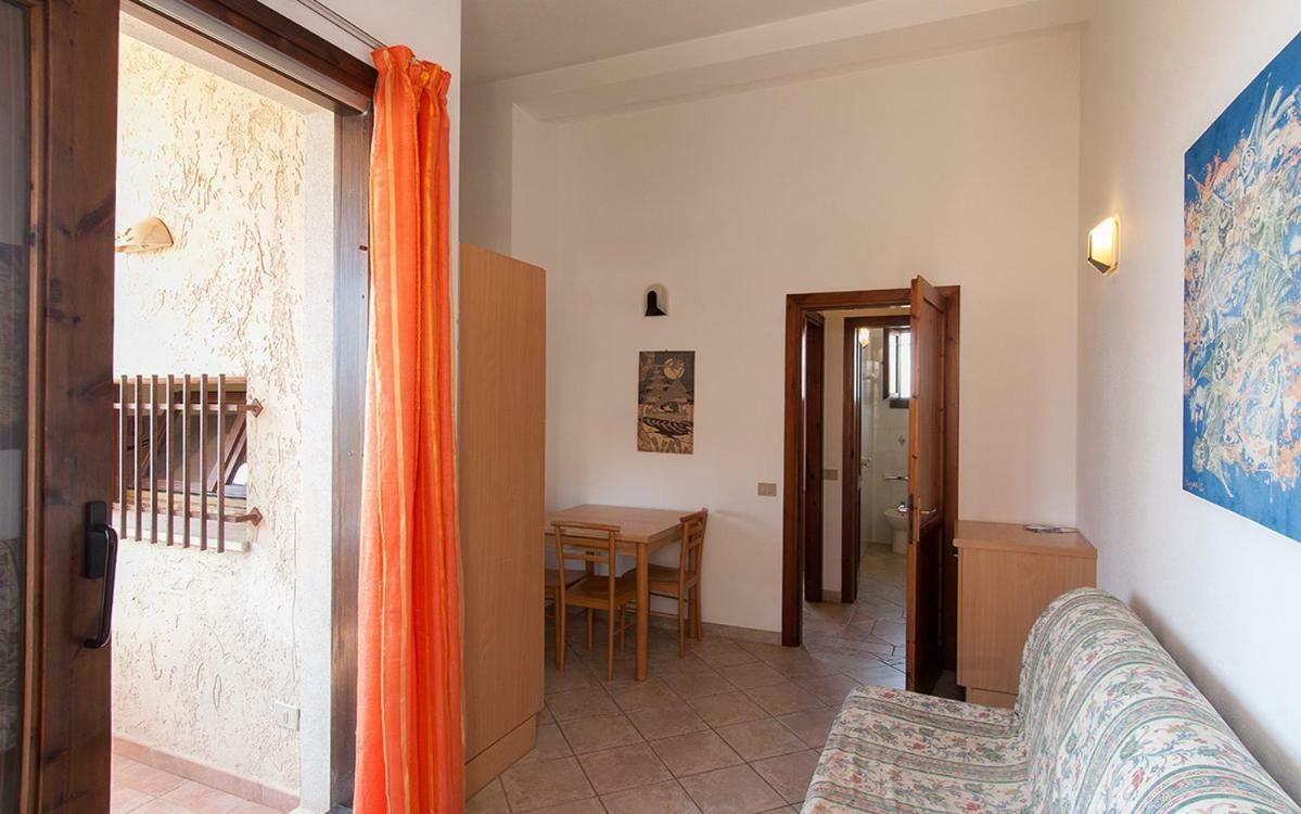 Residence Il Borgo Di Porto Corallo วิลลาปุตซู ภายนอก รูปภาพ